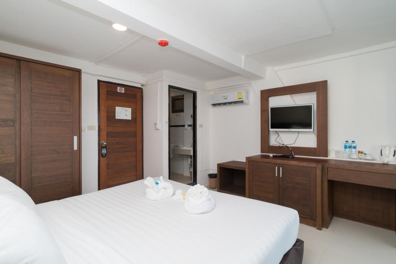 Hotel Destination Patong Exterior foto